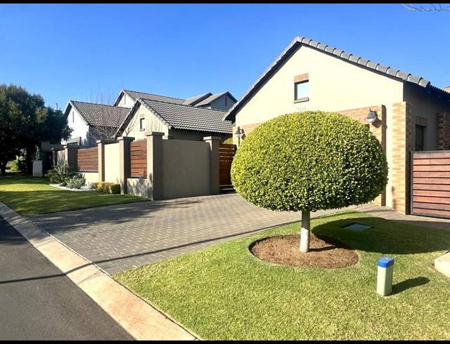 3 BEDROOM PROPERTY TO RENT IN MIDSTREAM RIDGE